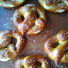 Sourdough Soft Pretzels